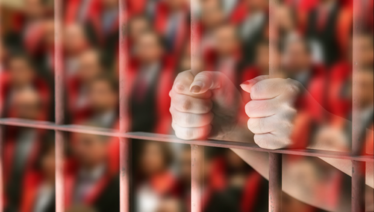 Former judges including woman judges sentenced to 6 and 8 years in prison on 20 May 2019