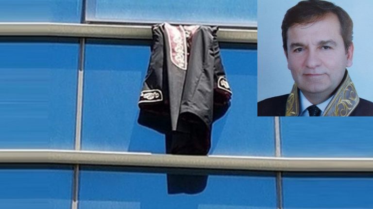 Plenary Penal Session of the Court of Cassation upheld the 13 years imprisonment for former judge and member of Council of State Bülent Olcay on 1 November 2019. Olcay is known his protest against the statue which ended the “supreme court judge” status of then-supreme court judges. To protest this law, he had hanged his tog at the court window.